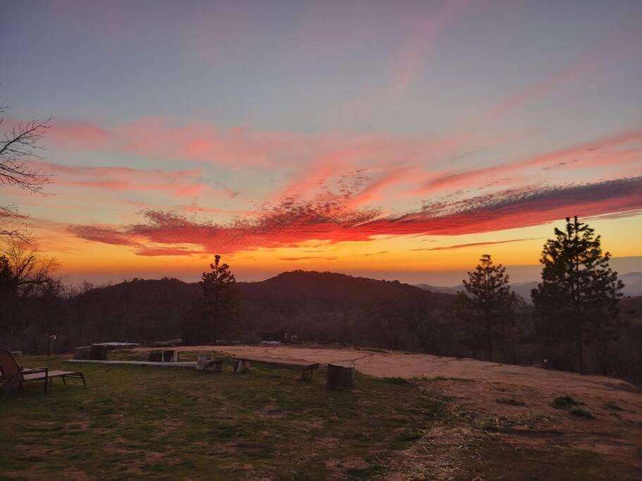 Campground At Sequoia Mountain Farms - Bring Your Own Tent Or Rv - No Bedrooms Or Beds Provided Miramonte Eksteriør bilde